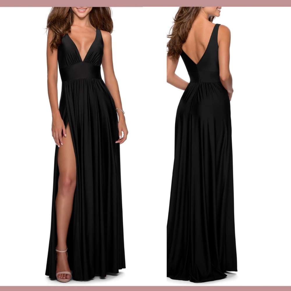 NWT La Femme [sz 4 ] Sleeveless Plunge Neck‎ Gown in Black